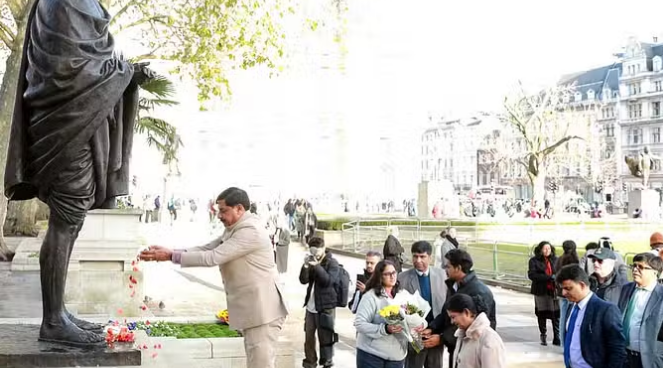 Photo of एमपी : सीएम ने ब्रिटिश संसद में महात्मा गांधी को दी श्रद्धांजलि