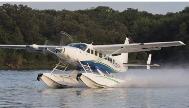 Photo of केरल में उतरा पहला सीप्लेन, आज होगा ट्रायल रन