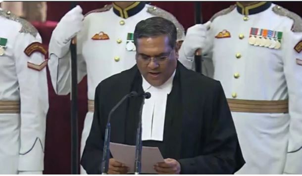 Photo of जस्टिस संजीव खन्ना बने देश के 51वें मुख्य न्यायधीश