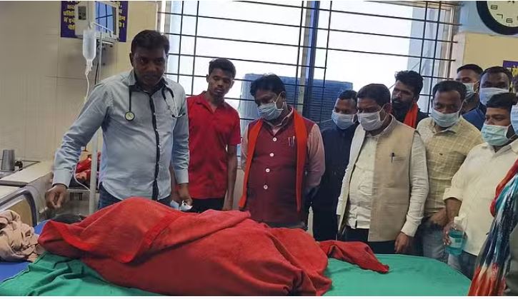 Photo of जगदलपुर: वाहन पलटने से छह लोगों की मौत, हादसे में 43 लोग घायल