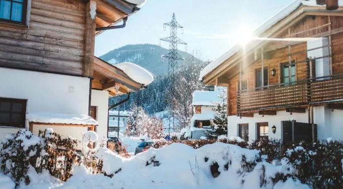 Photo of जॉर्जिया के माउंटेन रिसॉर्ट में 11 भारतीयों की मौत