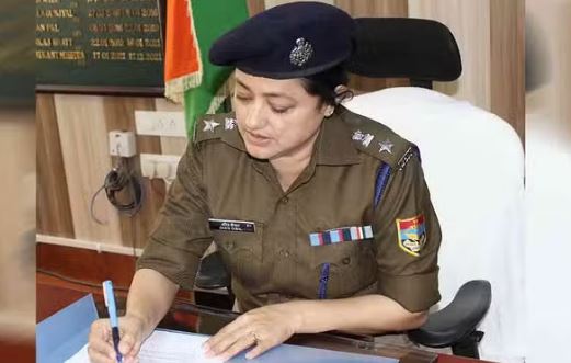 Photo of नई एसपी ने संभाली कमान, मस्जिद विवाद के बीच शहर में कानून व्यवस्था बनाने की है सामने चुनौती