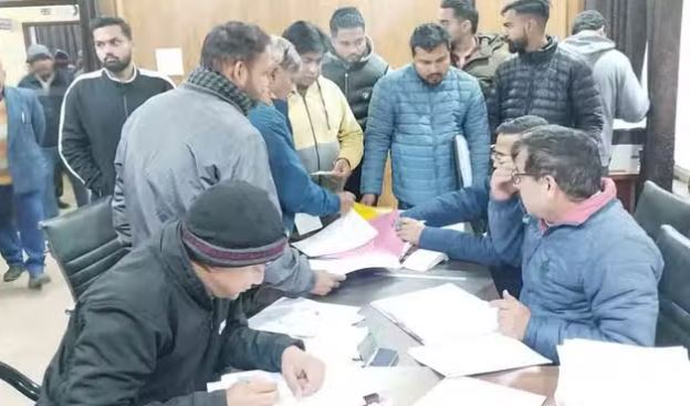 Photo of नामांकन का आज अंतिम दिन, आयोग ने आसान किया नियम