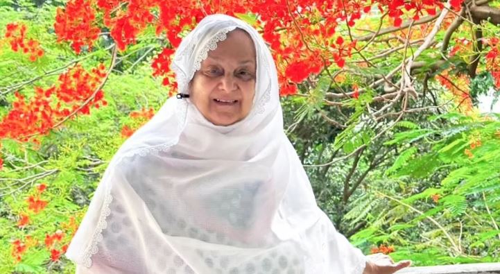 Photo of बीमारी के बाद Dilip Kumar की पत्नी Saira Banu का चलना-फिरना हुआ मुश्किल