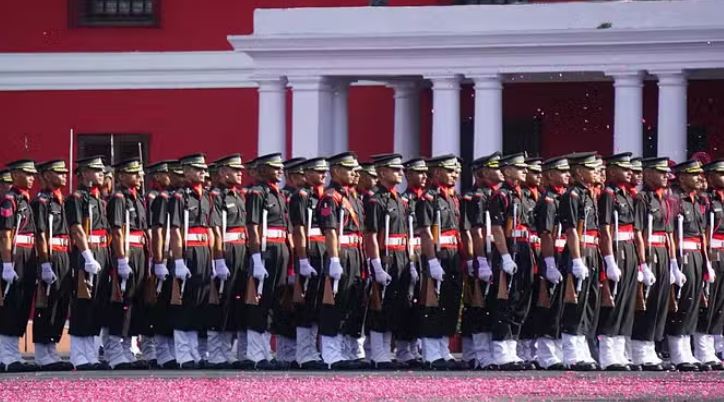 Photo of देहरादून: पासिंग आउट परेड…देश को मिले 456 युवा अफसर, 35 विदेशी कैडेट भी हुए पासआउट