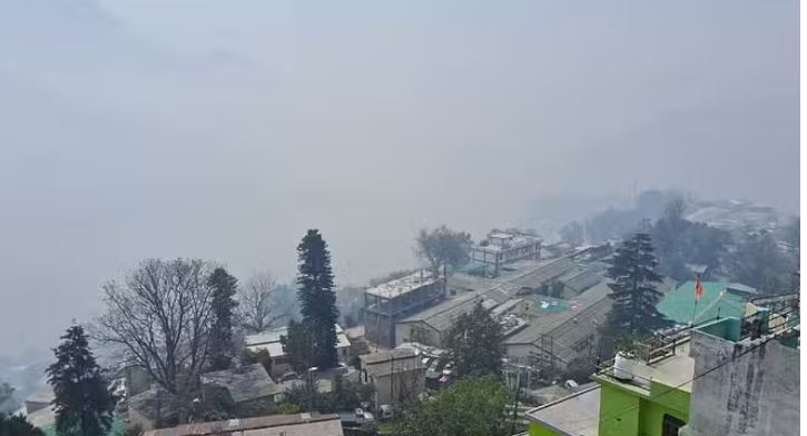 Photo of उत्तराखंड: दो दिन बिगड़ेगा मौसम, कोहरे और शीतलहर का अलर्ट, बदरीनाथ धाम में जमे झरने