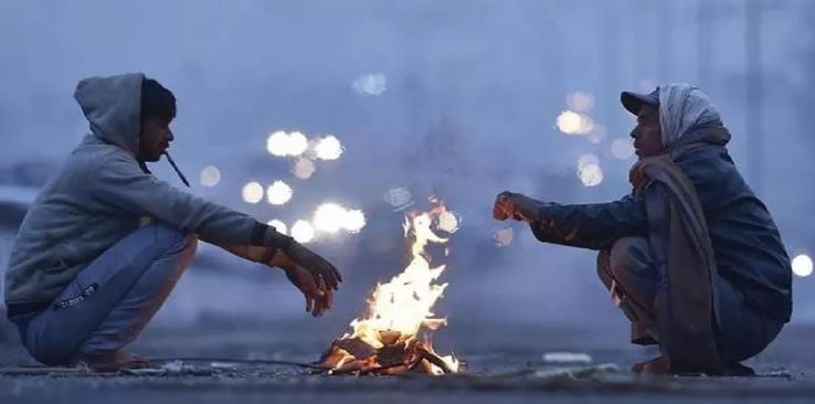 Photo of पहाड़ों की बर्फीली हवा का असर: 3.8 डिग्री पारा… दिल्लीवालों की छूटी कंपकंपी