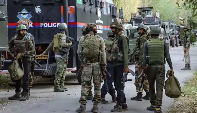 Photo of मणिपुरः इंफाल में दो आतंकी गिरफ्तार, प्रतिबंधित संगठन PREPAK से है दोनों का नाता