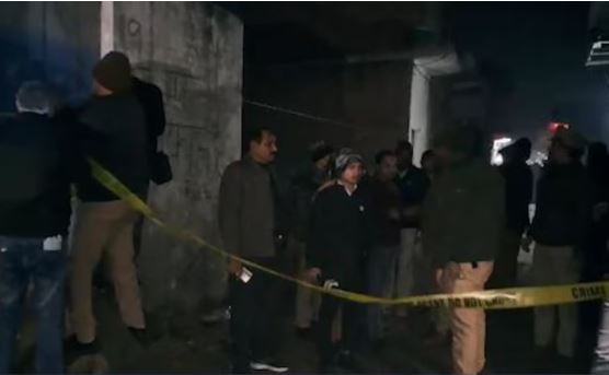 Photo of एक ही परिवार के 5 लोगों की हत्या से दहला मेरठ