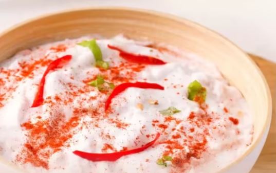 Photo of गुणों का खजाना है प्रो-बायोटिक्स से भरपूर दही