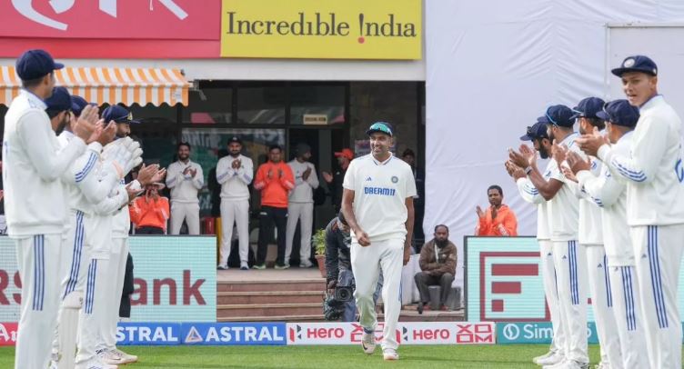 Photo of R Ashwin ने अपनी मर्जी से लिया संन्यास या थी कुछ और बात? पूर्व ऑस्ट्रेलियाई स्टार ने बताया