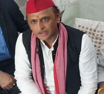 Photo of चाचा की अस्थियां लेकर हरिद्वार पहुंचे अखिलेश यादव, आज पवित्र गंगा में करेंगे प्रवाहित