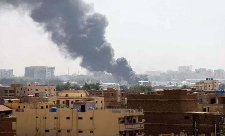 Photo of सूडान में अर्धसैनिक बल के जवानों ने नागरिकों पर बरसाई गोलियां