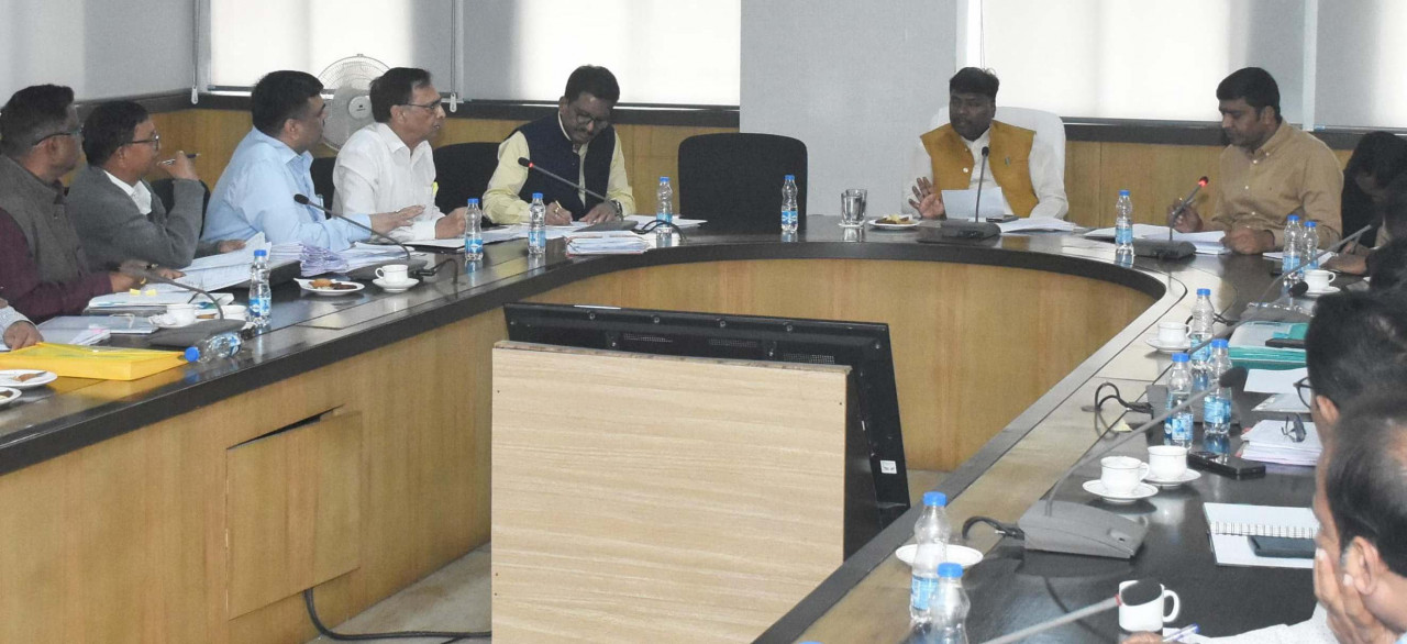 Photo of कार्यों में लेट लतीफी व लापरवाही नहीं होगी बर्दाश्त – केदार कश्यप