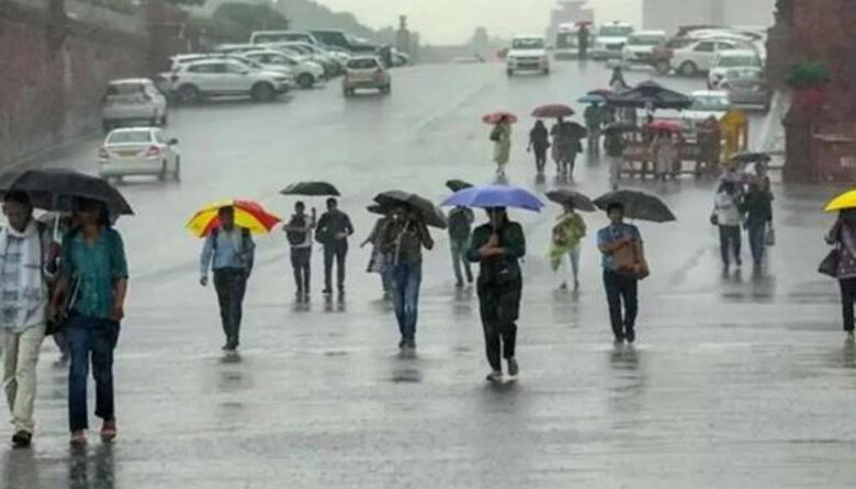 Photo of कड़ाके की सर्दी के बीच बारिश के साथ गरज और बिजली गिरने की संभावना