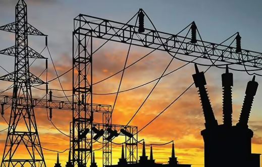 Photo of यूपी में महंगी हो सकती है बिजली, घरेलू उपभोक्ताओं पर बढ़ सकता है 20 फीसदी तक भार