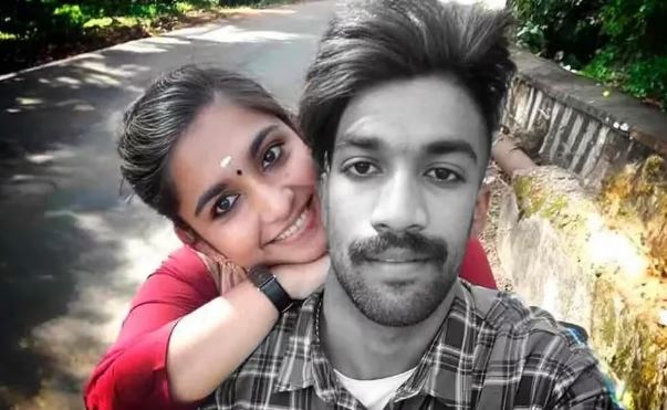 Photo of शेरोन राज हत्याकांडः गर्लफ्रेंड को मौत की सजा, प्रेमी को जहर देने पर केरल की अदालत का बड़ा फैसला