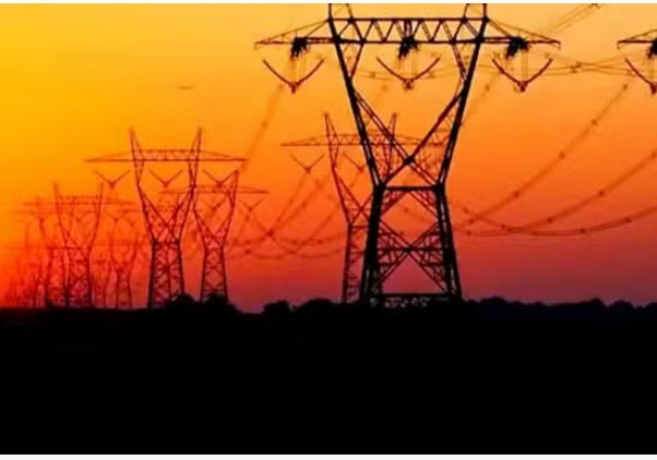 Photo of उत्तराखंड: बिजली दर बढ़ोतरी के दावों पर नियामक आयोग ने मांगा जवाब