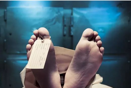 Photo of सफेद कपड़े में मां की लाश… फांसी पर झूलते मिले IRS अधिकारी और JPSC टॉपर बहन