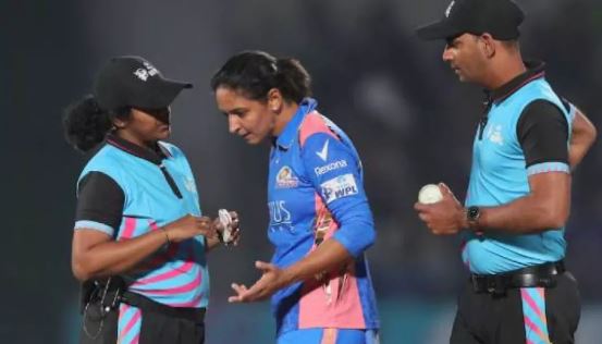 Photo of आखिरी तीन ओवरों में थर्ड अंपायर ने कर दी बड़ी गलती, तीन फैसलों को लेकर WPL 2025 में खड़ा हो गया विवाद