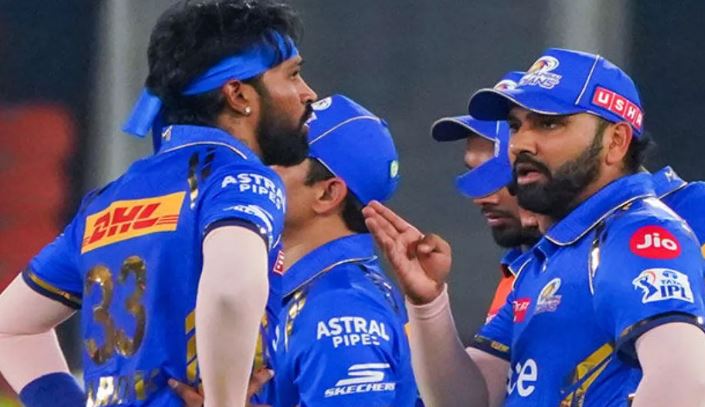 Photo of IPL 2025 में Mumbai Indians के पहले मैच में हार्दिक नहीं रोहित शर्मा करेंगे कप्तानी!