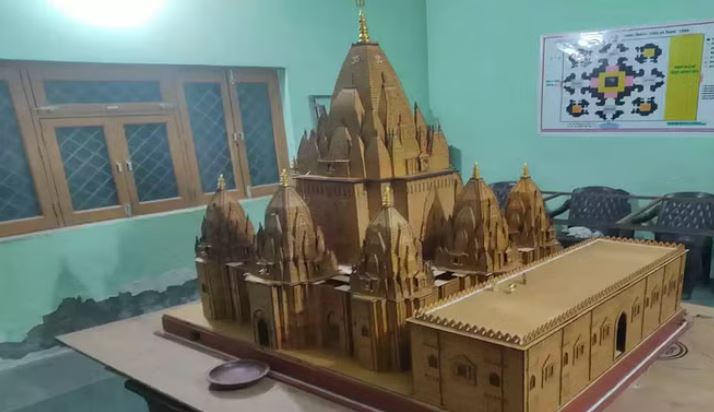 Photo of महाकुंभ: हिंदुओं ने देखा 440 साल पुराना आदि विश्वेश्वर का वैभव