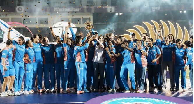 Photo of हरमनप्रीत ने दूसरी बार मुंबई इंडियंस को बनाया विजेता, दिल्ली कैपिटल्स लगातार तीसरी बार खिताब से चूकी