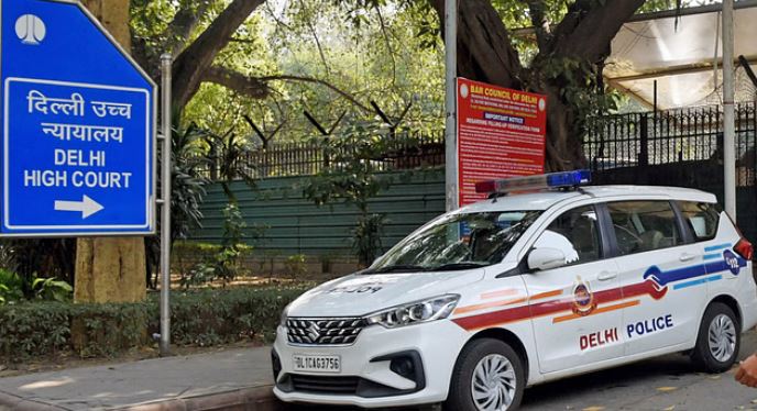 Photo of दिल्ली: हाईकोर्ट में याचिका लगाकर रंगदारी मांगने वाला गिरफ्तार