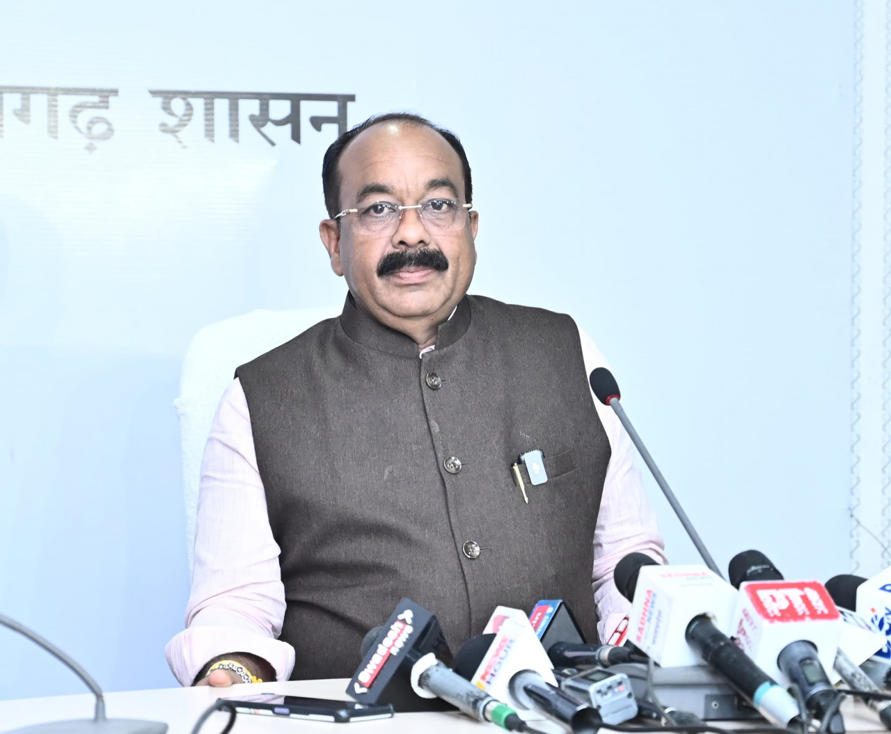 Photo of विदेशी मदिरा दुकानों पर लगने वाला 9.5 प्रतिशत अतिरिक्त आबकारी शुल्क होगा समाप्त