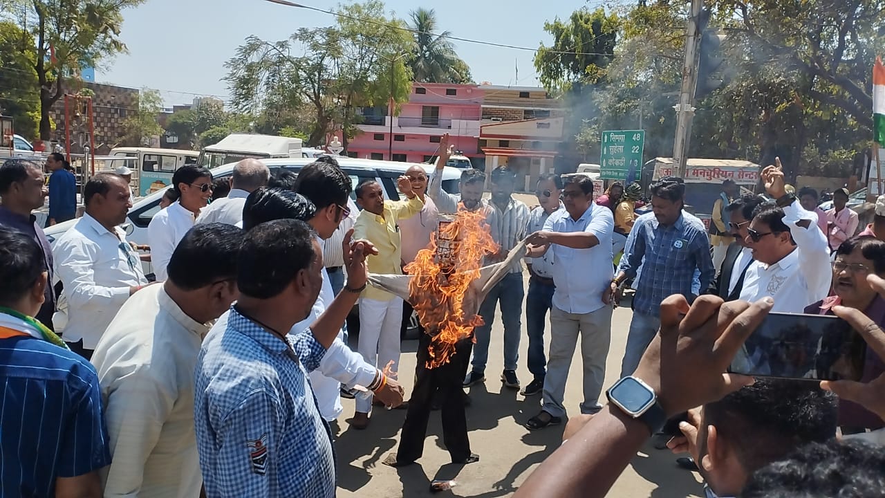 Photo of कांग्रेस ने प्रदेशव्यापी ईडी का पुतला दहन कर किया विरोध प्रदर्शन