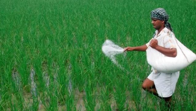 Photo of खरीफ फसल के लिए मिलता रहेगा सस्ता फर्टिलाइजर