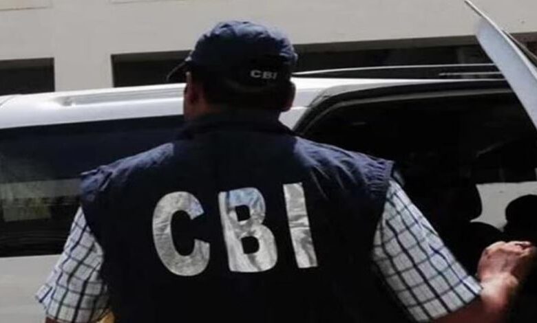 Photo of हरियाणा: गांव में आए CBI इंस्पेक्टर की लोगों ने कर डाली पिटाई