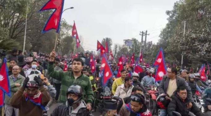 Photo of नेपाल में राजशाही की बहाली के लिए उठी आवाज