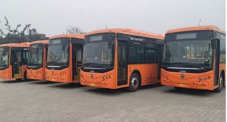 Photo of इस माह मिलेंगी 1000 से ज्यादा ई-बसें, घाटे में चल रहे विभाग को साल भर में लाभ में लाने का लक्ष्य