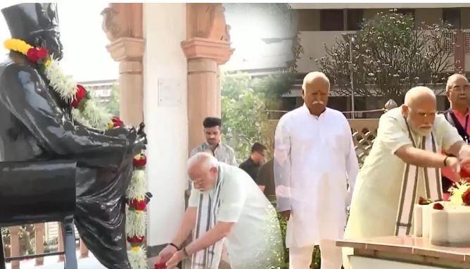 Photo of प्रधानमंत्री बनने के बाद पहली बार संघ मुख्यालय पहुंचे मोदी