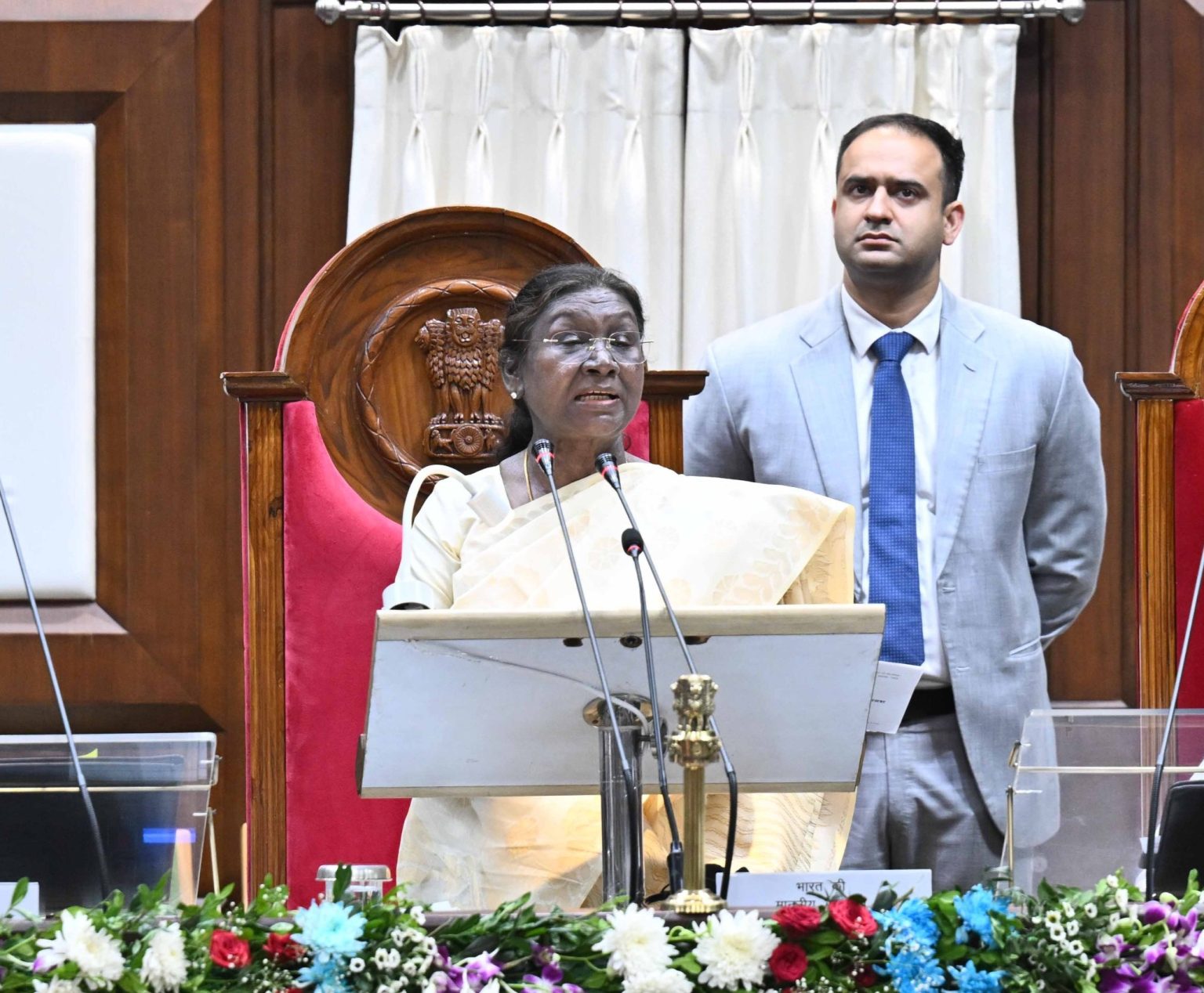 Photo of वामपंथी उग्रवाद से प्रभावित लोगों को समाज की मुख्य धारा से जोड़ने का कार्य अंतिम दौर में- मुर्मू