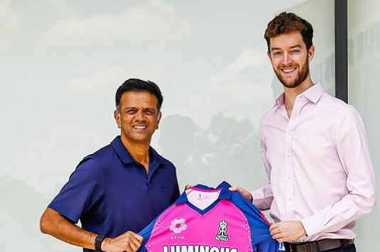 Photo of  चोटिल राहुल द्रविड़ ने बतौर कोच संभाला मोर्चा, अपनी टीम राजस्थान रॉयल्स से जुड़े