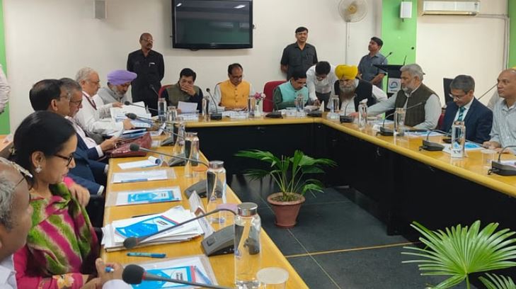 Photo of केंद्र-किसानों के बीच बैठक शुरू: कृषि मंत्री शिवराज सिंह चौहान मौजूद