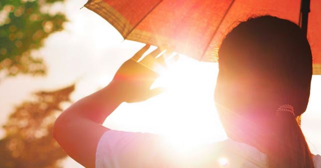 Photo of चटक धूप…मैदान से लेकर पहाड़ तक बढ़ा रही तपिश, जानें क्या बोले मौसम वैज्ञानिक