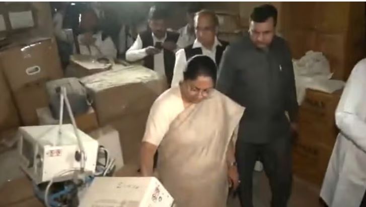 Photo of दिल्ली: जीटीबी और एलएनजेपी अस्पताल के निरीक्षण में सीएम रेखा को दिखी बदइंतजामी