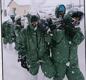 Photo of  बर्फ में फंसी जिंदगियां… मजदूरों को निकालने का काम जारी; माणा कैंप के पास हुआ था हिमस्खलन