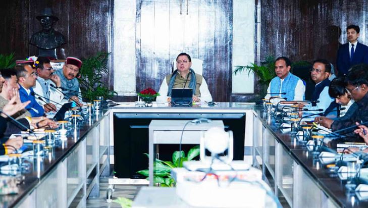 Photo of उत्तराखंड: आबादी खिसकने से और खिसक जाएगी पहाड़ की सियासी जमीन