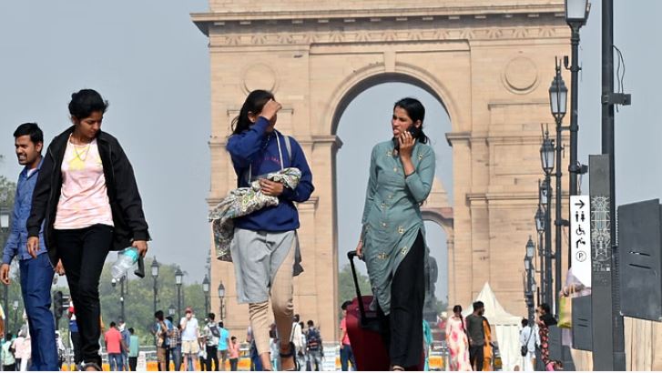 Photo of दिल्ली NCR में हल्की बारिश की संभावना, मौसम विभाग ने जारी किया यलो अलर्ट