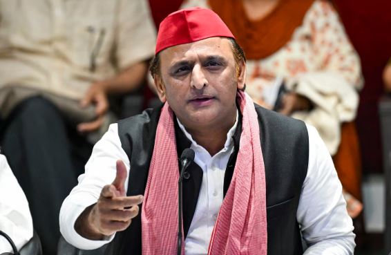 Photo of अखिलेश ने किया दावा: यूपी में जो लोकसभा जीतता है प्रदेश में बनती है उसी की सरकार