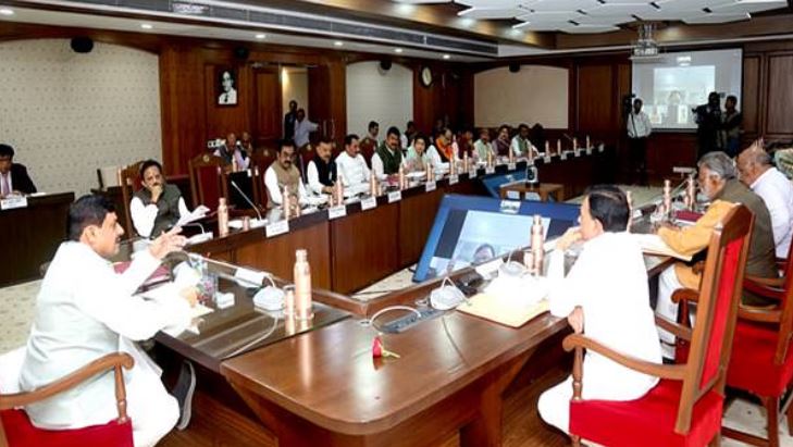 Photo of पीपीपी मॉडल पर मेडिकल कॉलेजों के लिए सरकार 1 रुपए में देगी 25 एकड़ जमीन