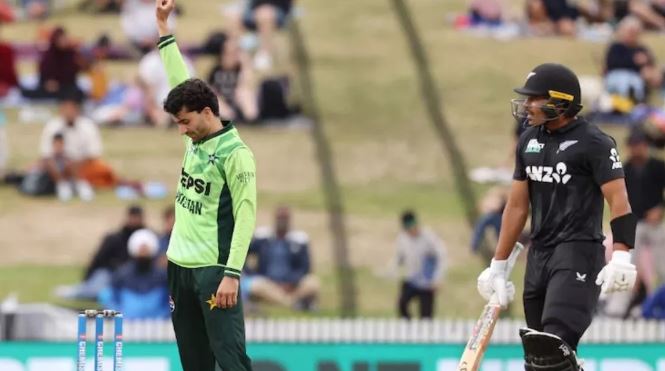 Photo of Pakistan का 12वां नंबर का बल्लेबाज, ODI फॉर्मेट में बना डाला वर्ल्ड रिकॉर्ड