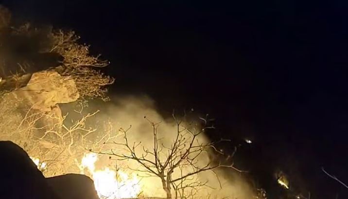 Photo of गुरुग्राम: सरस्वती एन्क्लेव के औद्योगिक क्षेत्र में लगी भीषण आग