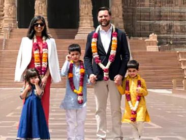 Photo of परिवार के साथ जयपुर पहुंचे जेडी वेंस, अंबर किले में हुआ भव्य स्वागत