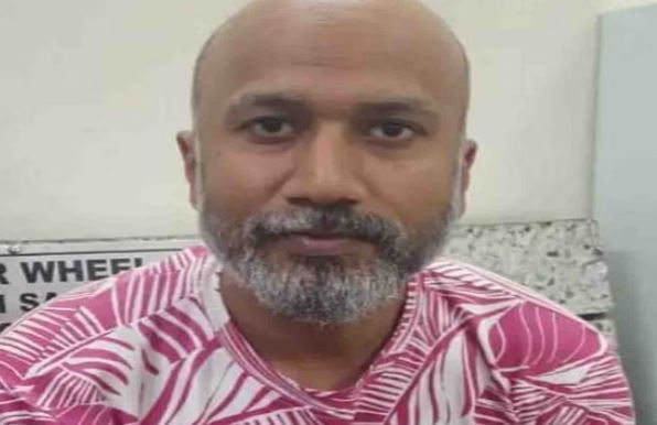 Photo of दस हजार का इनामी जालसाज गिरफ्तार, क्रेडिट कार्ड ब्लॉक करने के नाम पर करता था ठगी