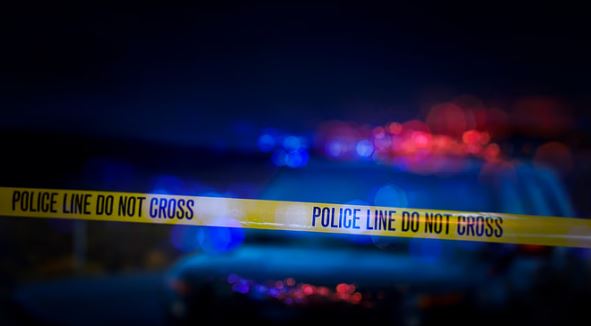 Photo of तेज रफ्तार ट्रेलर ने बाइक सवार को मारी टक्कर, पति की मौत, पत्नी और बेटे की हालत गंभीर